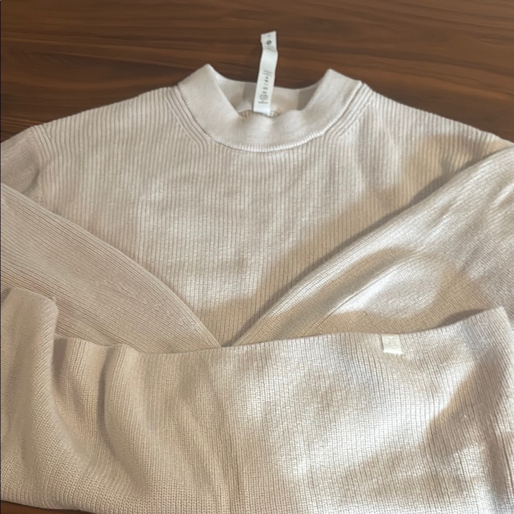 Lululemon Athletica Cream Crew Neck Sweater with Ribbed Knit